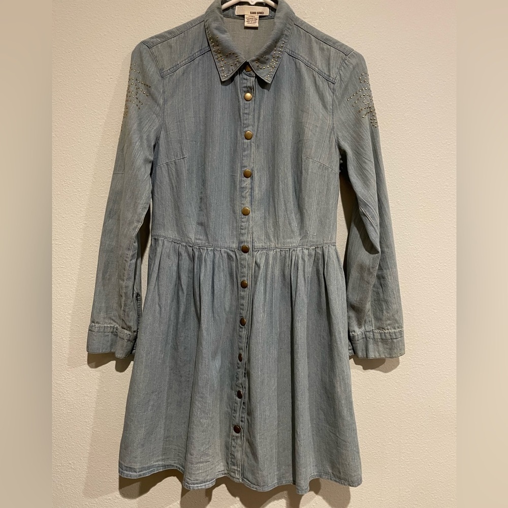Sans Souci light Denim snap up dress with gold embellishments. Size S
